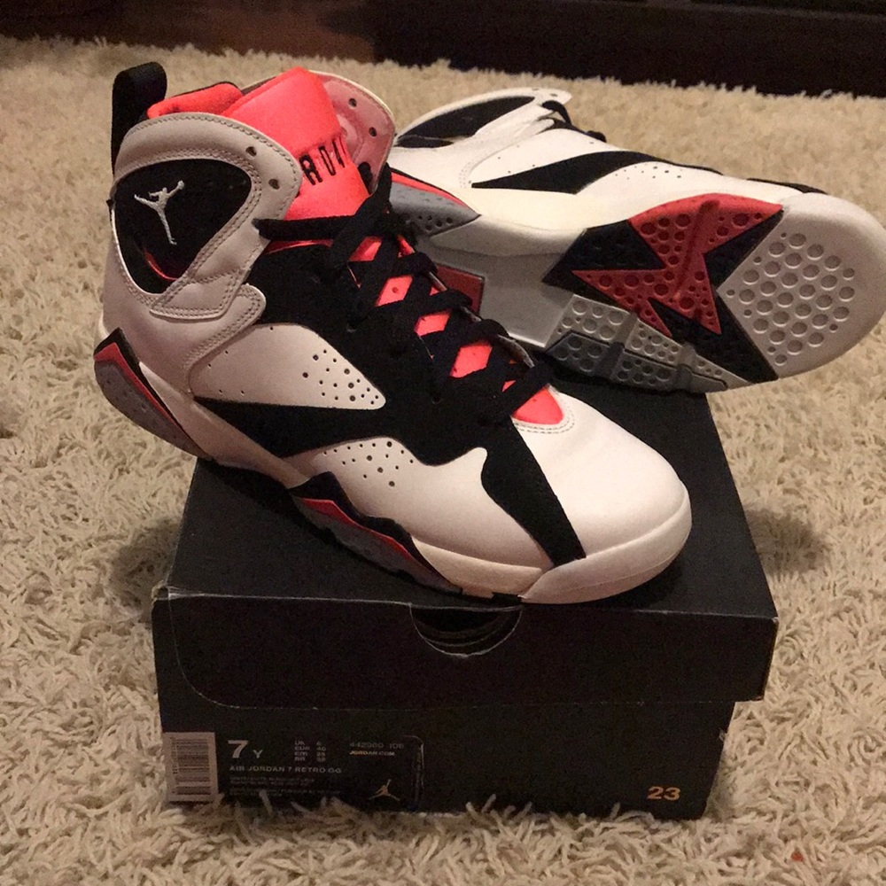 Air Jordan Retro 7! Worn Once! 7Y 9W